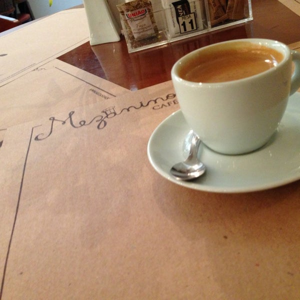 รูปภาพถ่ายที่ Caffè Lorenzon โดย Marcelo L. เมื่อ 7/21/2013