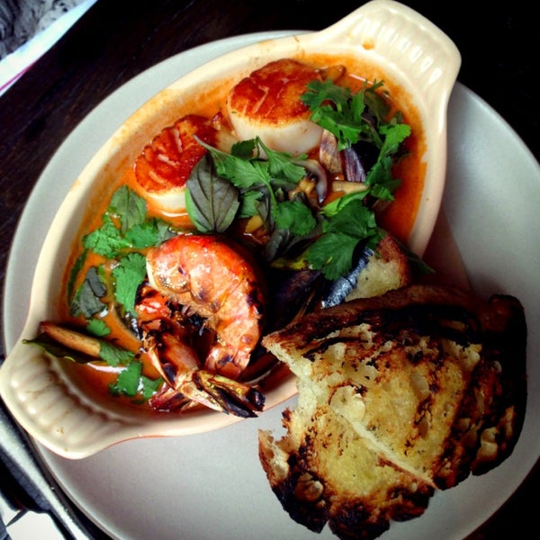 Tar & Roses American Restaurant in Santa Monica