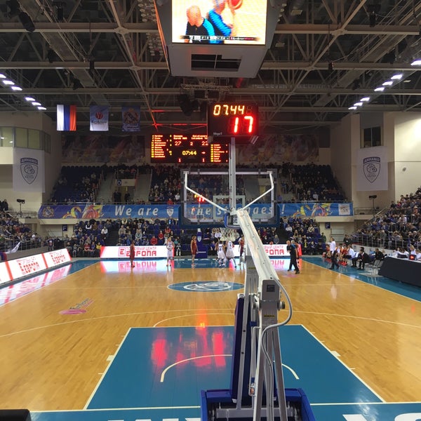 Спортивно концертный комплекс курск. СКК Курск. СКК Курск зал. СКК Курск концерт. Спортивно-концертный комплекс Люберцы.