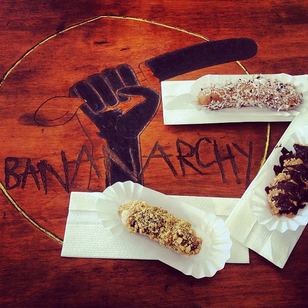 รูปภาพถ่ายที่ Bananarchy โดย Mariana P. เมื่อ 6/25/2013