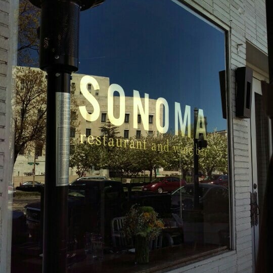 Photo taken at Sonoma Restaurant and Wine Bar by Dan R. on 4/10/2016
