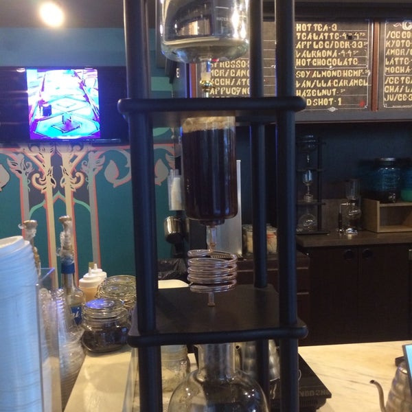 10/10/2013 tarihinde Jenean c.ziyaretçi tarafından Elabrew Coffee'de çekilen fotoğraf