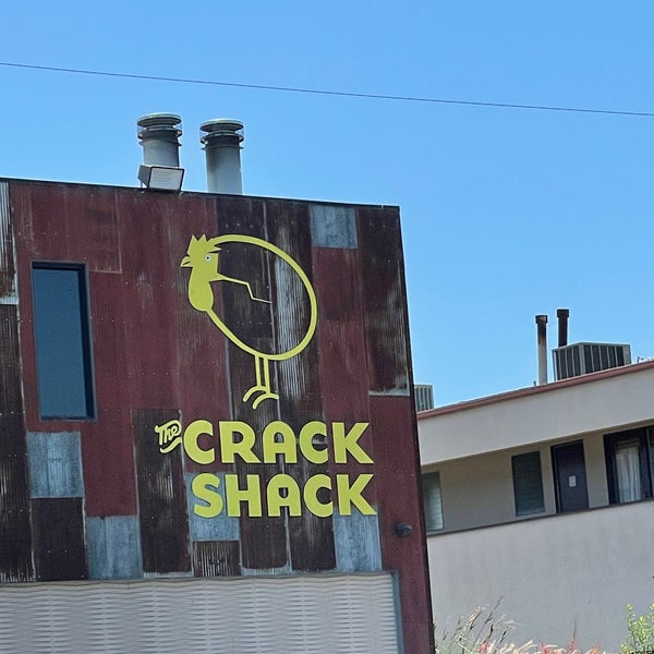 Foto diambil di The Crack Shack oleh Jenean c. pada 5/29/2021