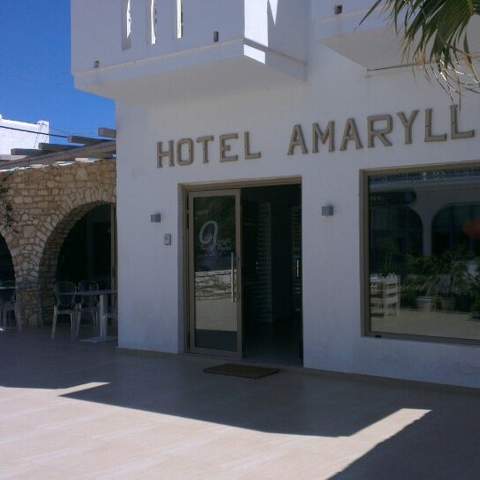 Foto diambil di Amaryllis Beach Hotel oleh TheBlonde M. pada 6/23/2013