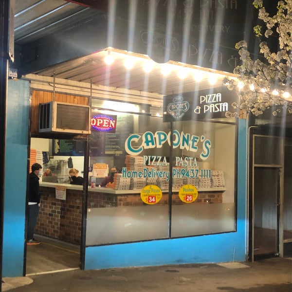 Capone's Pizza Research 4 tips de 10 visitantes