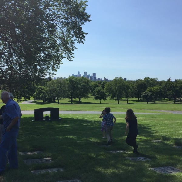 Hillside Cemetery Northeast Park 0 tips