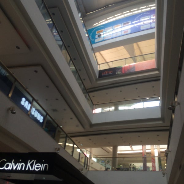 1/31/2015에 peko c.님이 R City Mall에서 찍은 사진