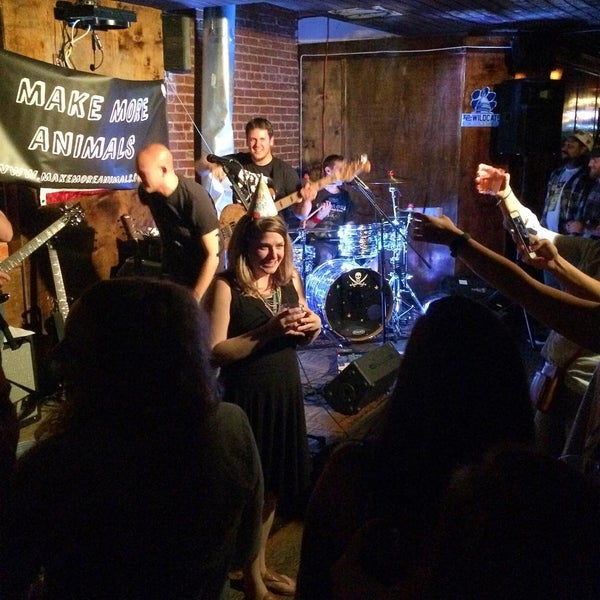 8/8/2015에 Jessica R.님이 Town Tavern에서 찍은 사진