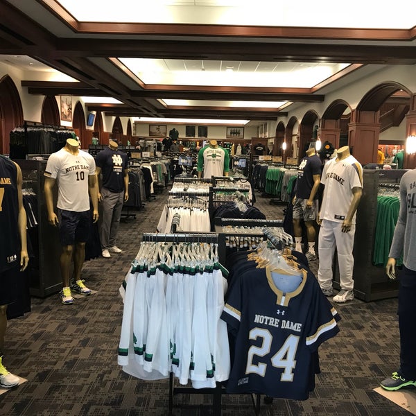 Photo taken at Hammes Notre Dame Bookstore by Jack B. on 4/18/2018