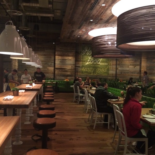 11/9/2015にSvetlana T.がTrue Food Kitchenで撮った写真