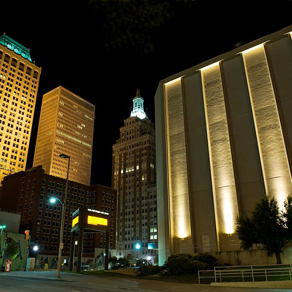 Foto diambil di Tulsa Performing Arts Center oleh Tulsa Performing Arts Center pada 2/4/2015