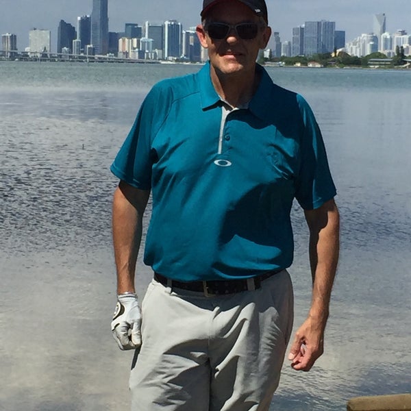 Das Foto wurde bei Crandon Golf at Key Biscayne von Greg W. am 10/8/2015 aufgenommen