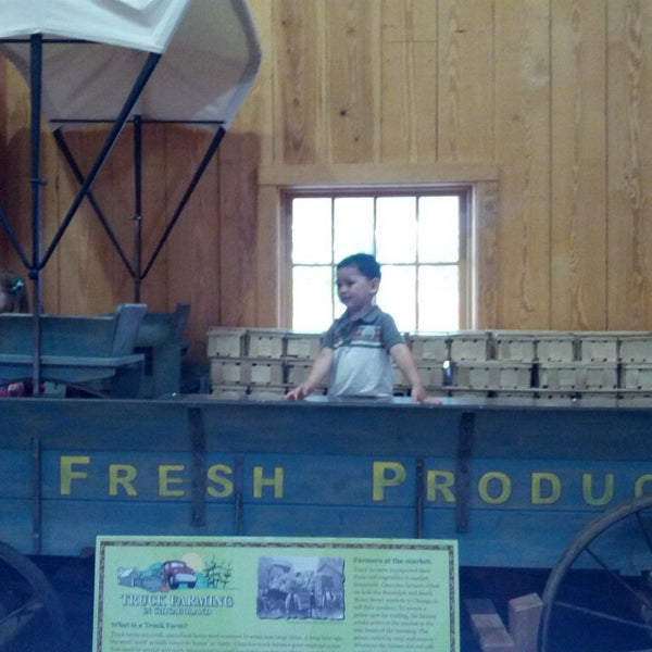 6/15/2013에 Cathy A.님이 Historic Wagner Farm에서 찍은 사진
