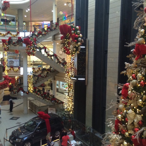 11/23/2015 tarihinde Marcos C.ziyaretçi tarafından Shopping Del Paseo'de çekilen fotoğraf