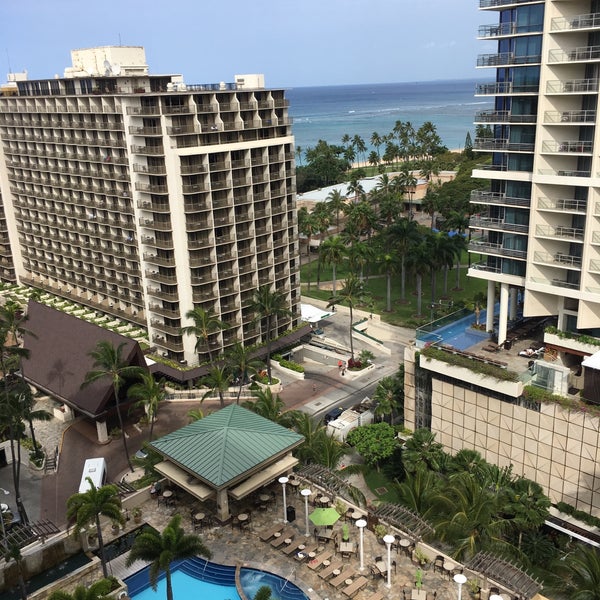 5/17/2018에 R D.님이 Embassy Suites by Hilton Waikiki Beach Walk에서 찍은 사진