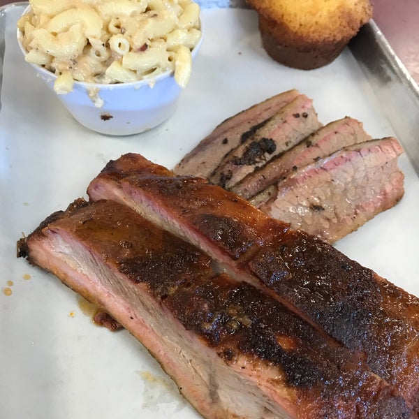 Photo taken at Smoking Pig BBQ Company by R D. on 9/23/2018