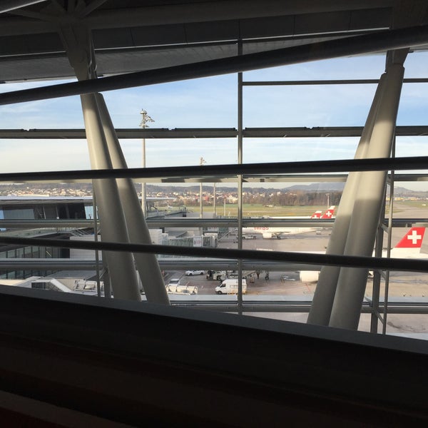 Photo taken at Dnata Skyview Lounge by Rich on 11/16/2015