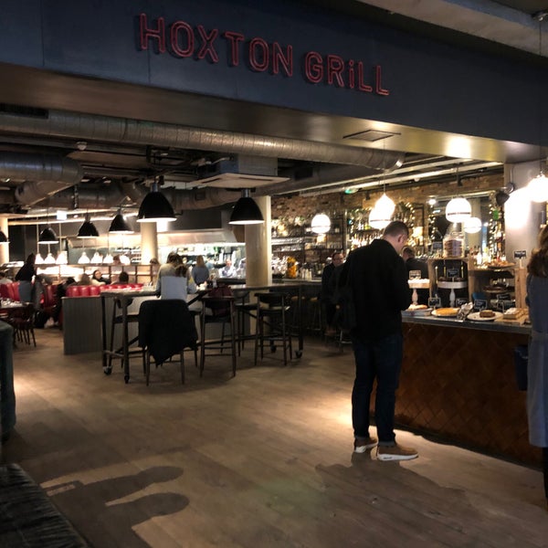 Foto tirada no(a) The Hoxton por jon p. em 12/10/2019