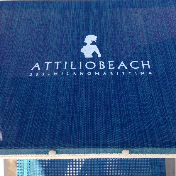 Foto tirada no(a) Attilio Beach Pleasure Club por Pier Luca S. em 4/13/2013