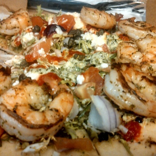 I love the shrimp pesto pizza
