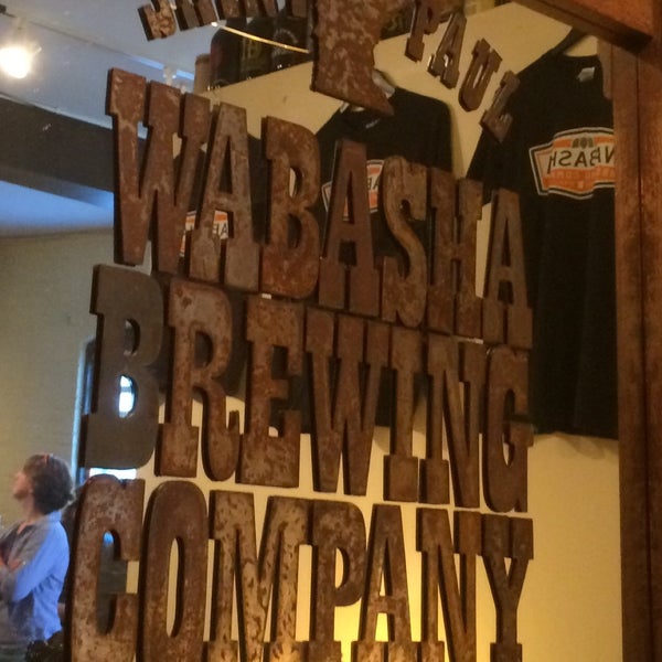 11/14/2015にKyle D.がWabasha Brewing Companyで撮った写真