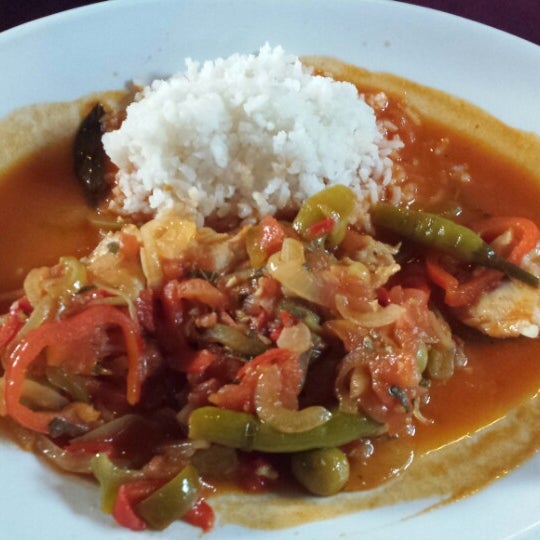 รูปภาพถ่ายที่ La Cocina De San Juan โดย Antony F. เมื่อ 5/29/2014