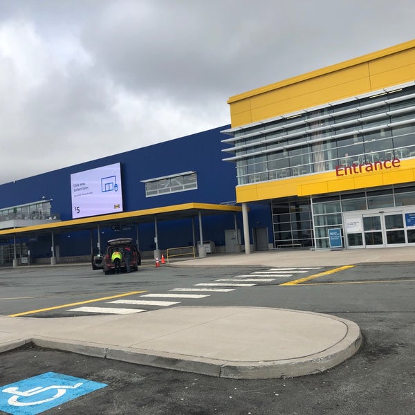 Foto tirada no(a) IKEA Halifax por Michael H. em 5/16/2019