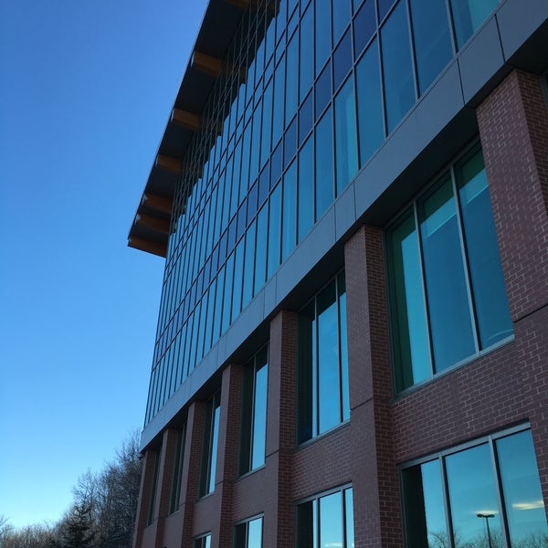 The Richard J. CURRIE Center UNB Fredericton, NB