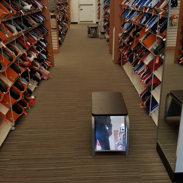 payless shoes northland