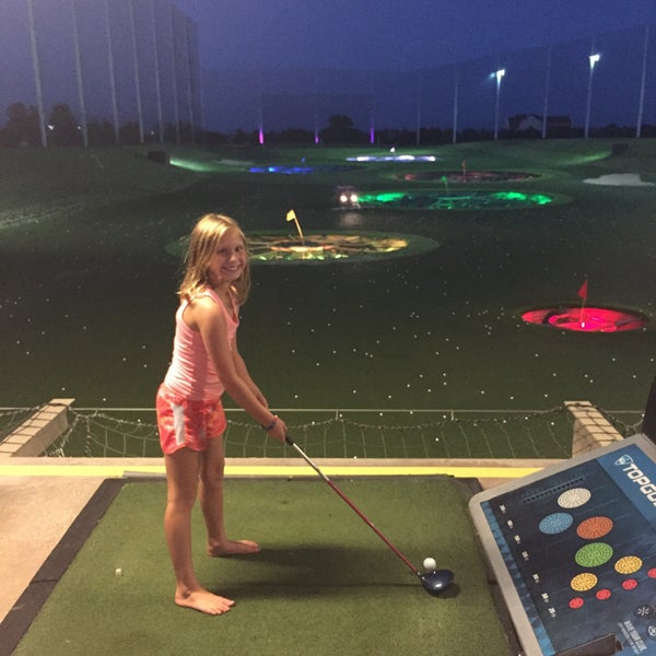 Foto scattata a Topgolf da Jason D. il 8/1/2016