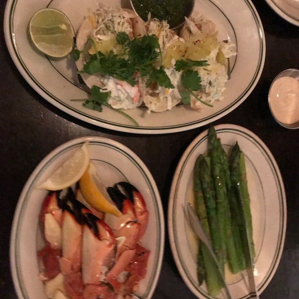 Photo taken at Joe&#39;s Seafood, Prime Steak &amp; Stone Crab by Monica D. on 7/20/2021