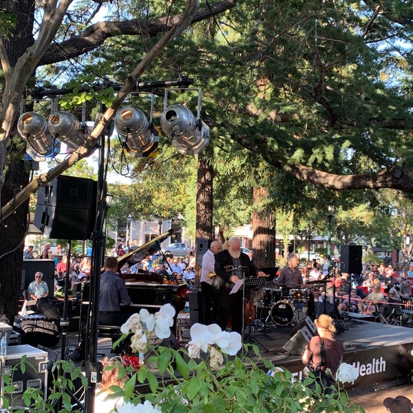 Jazz On The Plazz 1 tip