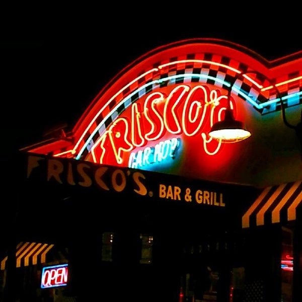 Снимок сделан в Frisco&#39;s Carhop Diner пользователем Anthony C. 9/30/2012