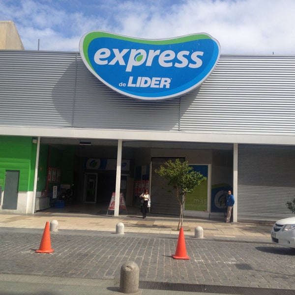 Мадагаскар лого. Экспресс точка ру. Эмблема ритэйл экспресс. Express de. Express de.