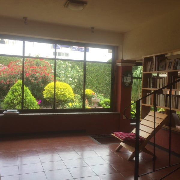 5/16/2016 tarihinde Samuel A.ziyaretçi tarafından LaLiLu - Librería y Café'de çekilen fotoğraf