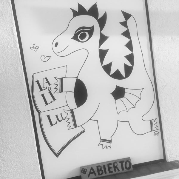 Photo prise au LaLiLu - Librería y Café par Samuel A. le4/26/2017