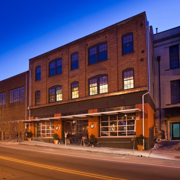 รูปภาพถ่ายที่ Lexington Avenue Brewery โดย Lexington Avenue Brewery เมื่อ 2/1/2015