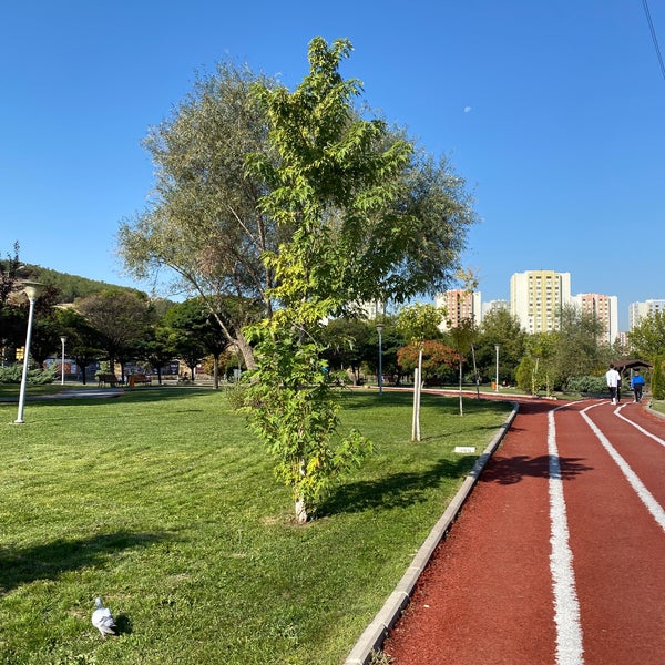 Photos At Park Caddesi Yuruyus Yolu Trail In Yenimahalle