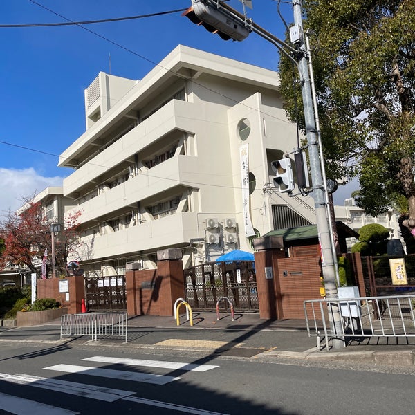 吹田市立 千里第二小学校 吹田市、大阪府 吹田市立 千里第二小学校 吹田市、大阪府