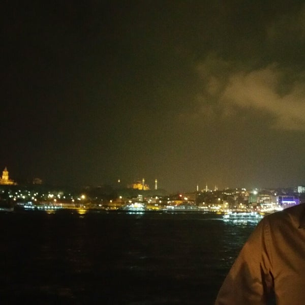 12/9/2014 tarihinde Mehmetziyaretçi tarafından Karaköy Liman Lokantası'de çekilen fotoğraf