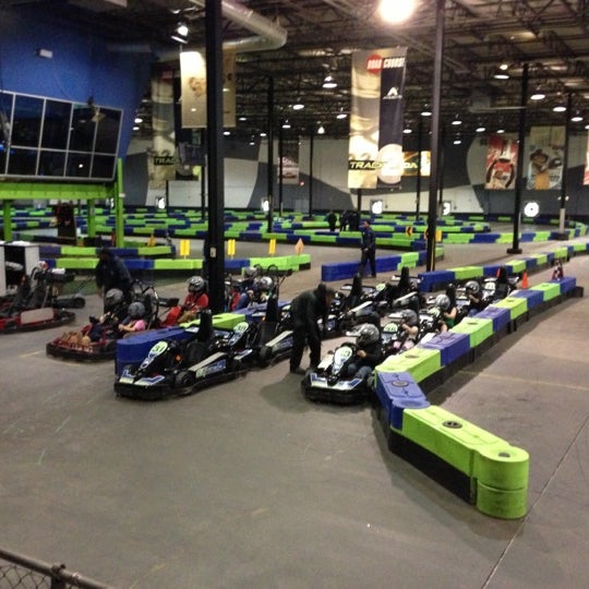 11/18/2012에 Annie S.님이 Andretti Indoor Karting &amp; Games Roswell에서 찍은 사진