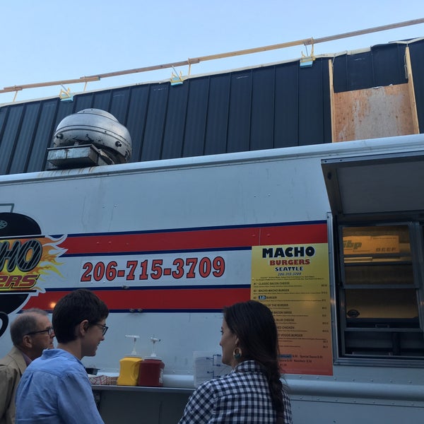 Macho Burgers Central Kenmore 7758 15th Ave Nw