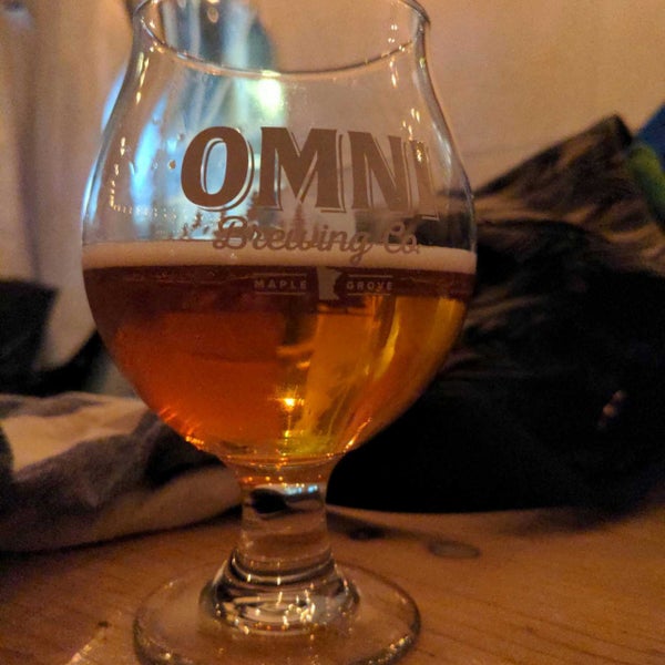 10/29/2021 tarihinde Meredith B.ziyaretçi tarafından Omni Brewing Co'de çekilen fotoğraf