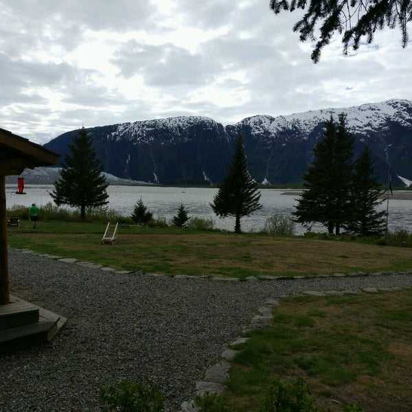 5/18/2017 tarihinde Bradley T.ziyaretçi tarafından Taku Lodge'de çekilen fotoğraf