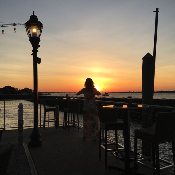Photo taken at PIER 22 Restaurant • Patio • Catering by Michael S. on 6/4/2019