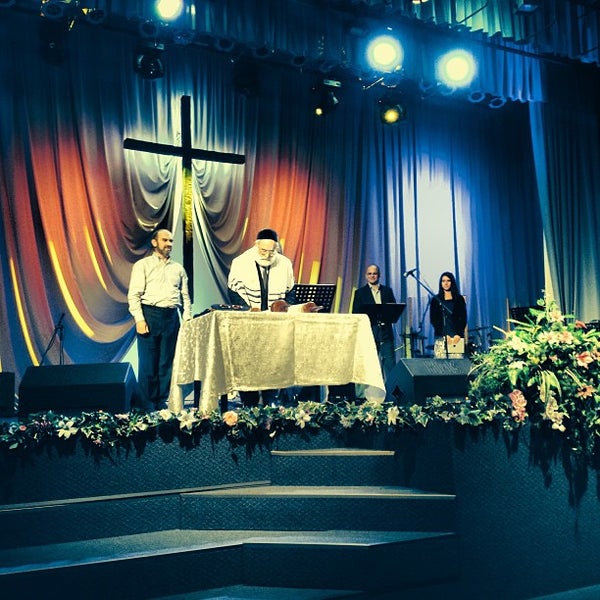 9/21/2013 tarihinde Павел Б.ziyaretçi tarafından Тушинская евангельская церковь'de çekilen fotoğraf