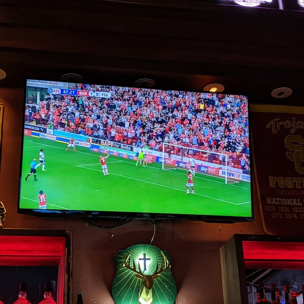 Photo taken at Blondies Sports Bar &amp; Grill by Andy M. on 8/3/2019