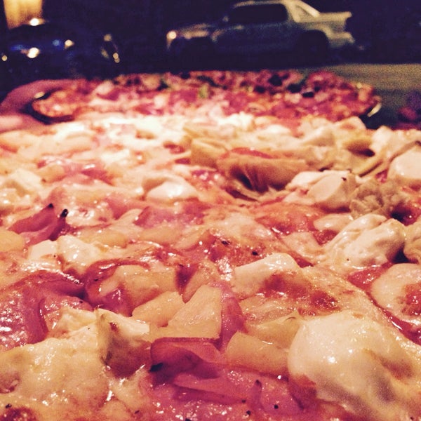 รูปภาพถ่ายที่ Pizza Man โดย carolynn b. เมื่อ 1/31/2015