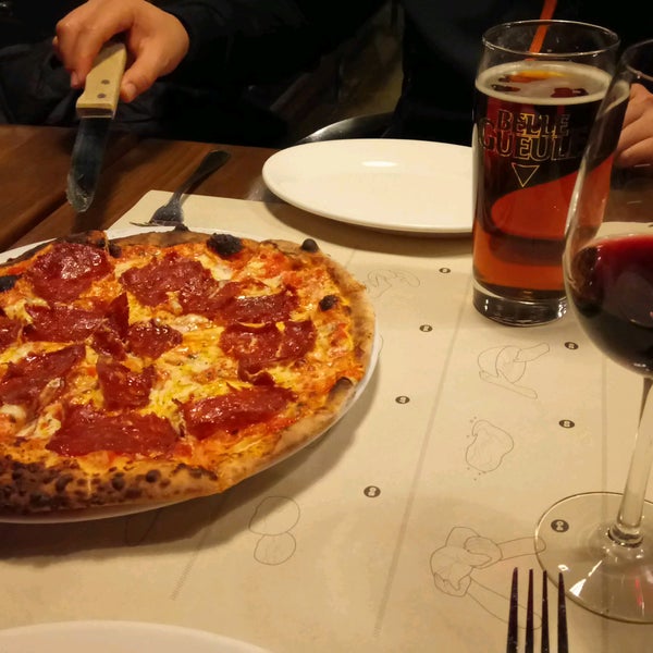 1/9/2017 tarihinde Dani G.ziyaretçi tarafından BEVO Bar + Pizzeria'de çekilen fotoğraf