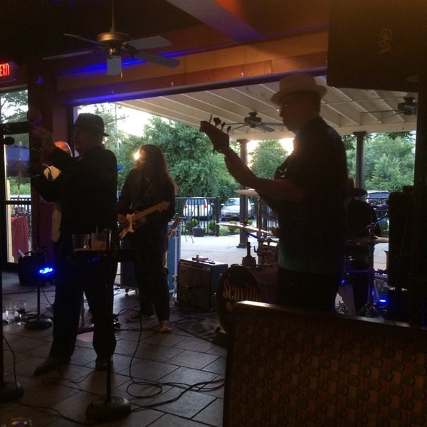 Photo taken at Red Hot &amp; Blue  -  Barbecue, Burgers &amp; Blues by Chuck G. on 6/1/2014
